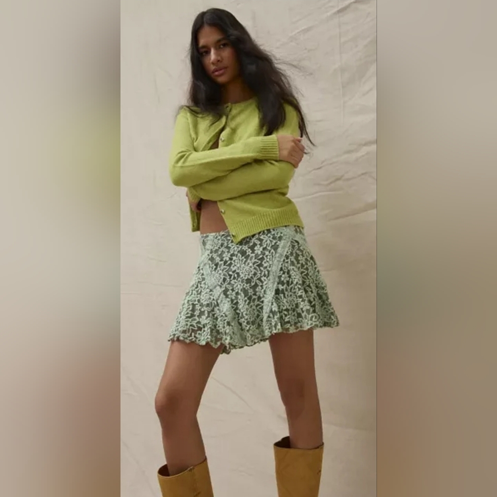 UO Kimchi Blue Karina Lace Mini Skirt In Light Green